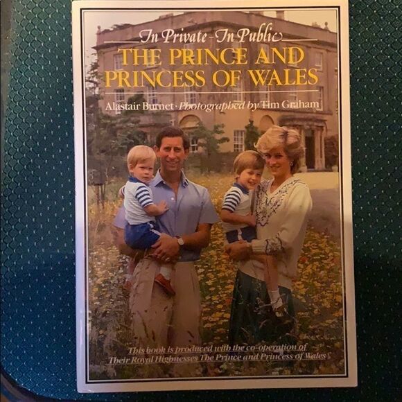 InPrivate InPublic The Prince & Princess o… - Picture 1 of 8